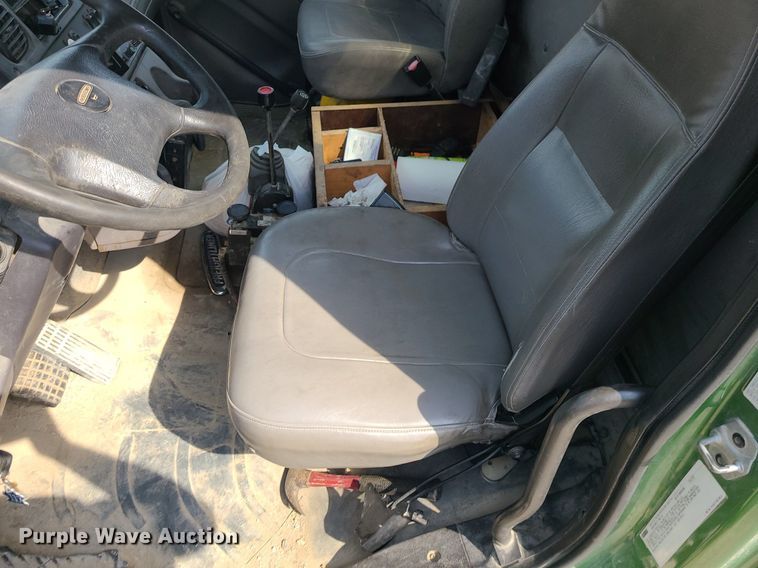 image for item MG9585 2009 Freightliner Business Class M2  dump truck