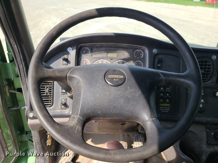 image for item MG9585 2009 Freightliner Business Class M2  dump truck