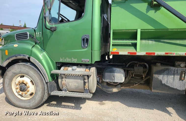 image for item MG9585 2009 Freightliner Business Class M2  dump truck