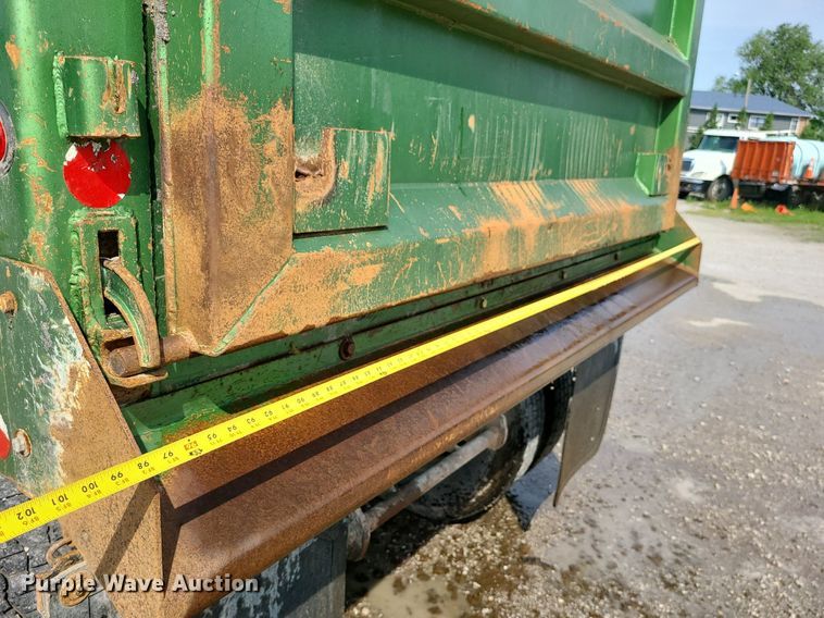 image for item MG9585 2009 Freightliner Business Class M2  dump truck