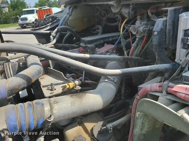 image for item MG9585 2009 Freightliner Business Class M2  dump truck