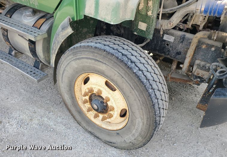 image for item MG9585 2009 Freightliner Business Class M2  dump truck