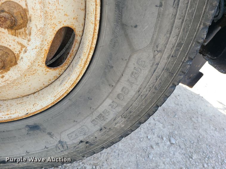 image for item MG9585 2009 Freightliner Business Class M2  dump truck