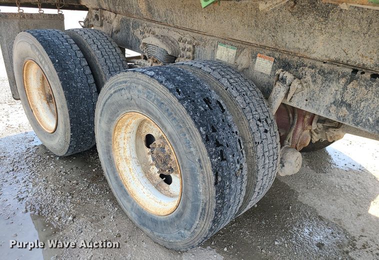 image for item MG9585 2009 Freightliner Business Class M2  dump truck