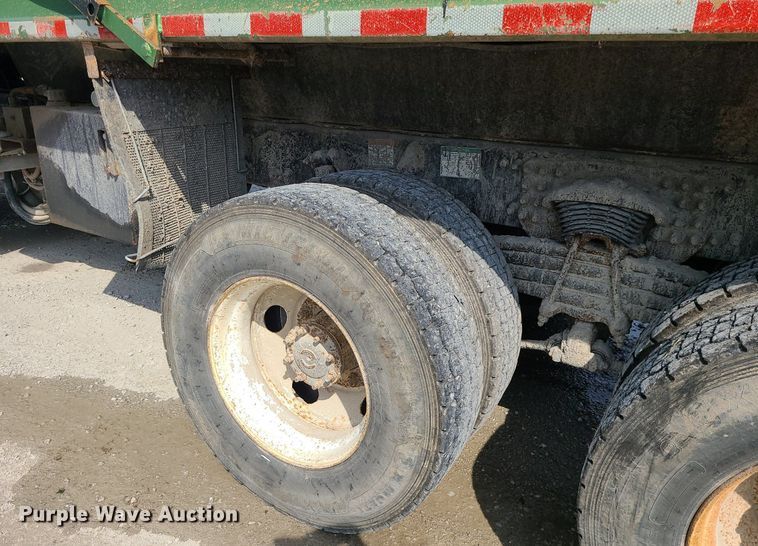 image for item MG9585 2009 Freightliner Business Class M2  dump truck