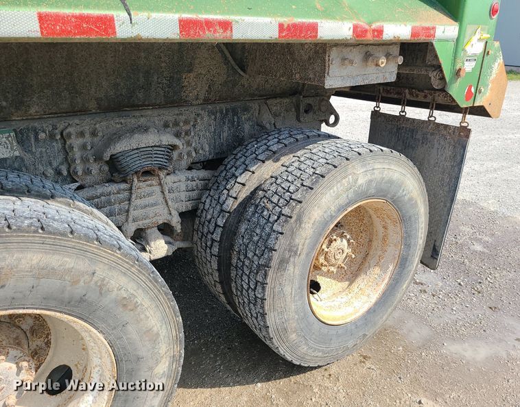 image for item MG9585 2009 Freightliner Business Class M2  dump truck