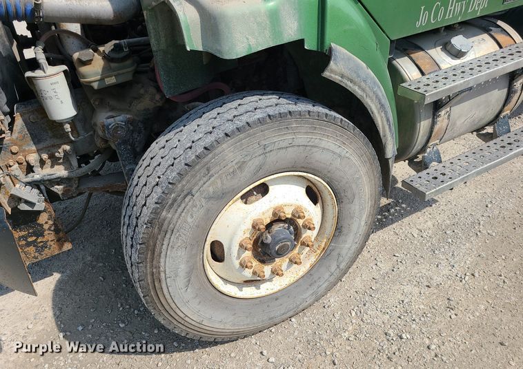 image for item MG9585 2009 Freightliner Business Class M2  dump truck