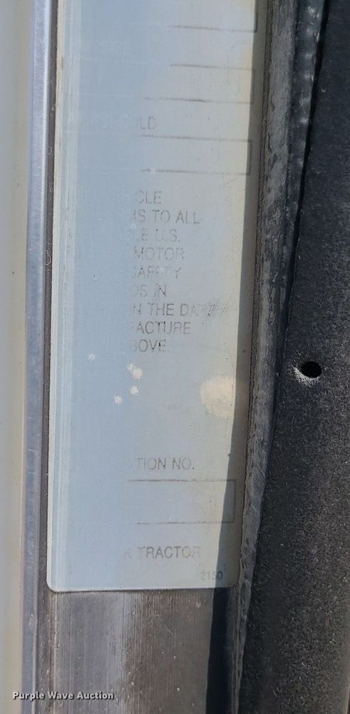 image for item MG9586 1999 Kenworth T800  semi truck