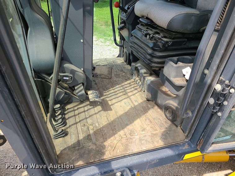 image for item MG9588 2016 John Deere 770G  motor grader