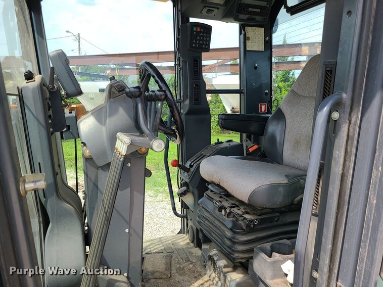 image for item MG9588 2016 John Deere 770G  motor grader