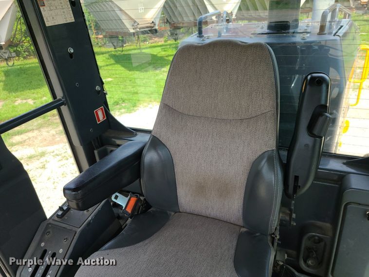 image for item MG9588 2016 John Deere 770G  motor grader