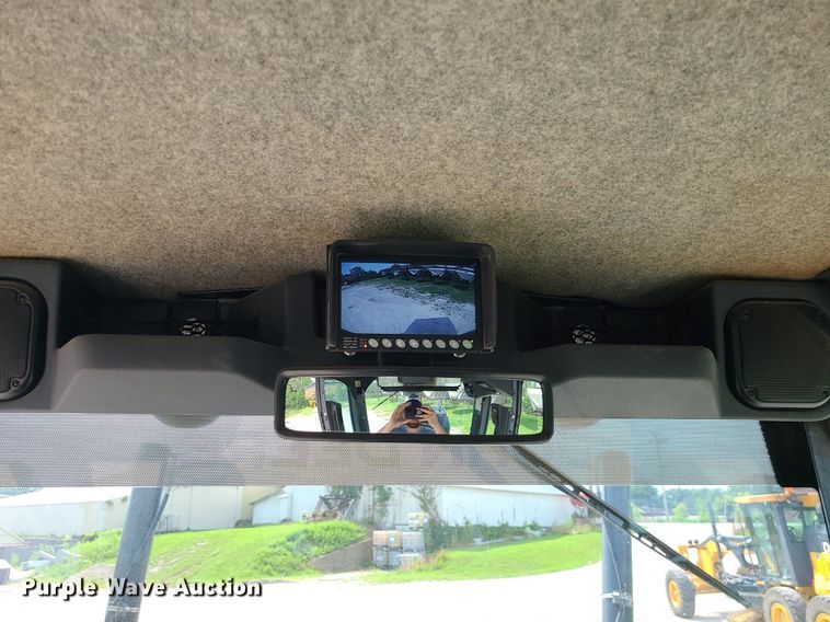 image for item MG9588 2016 John Deere 770G  motor grader