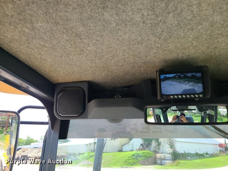 image for item MG9588 2016 John Deere 770G  motor grader