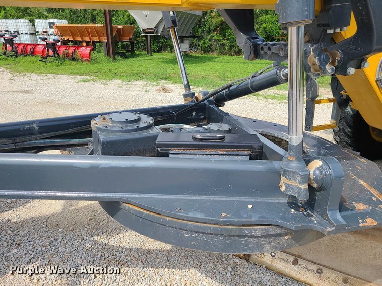 image for item MG9588 2016 John Deere 770G  motor grader