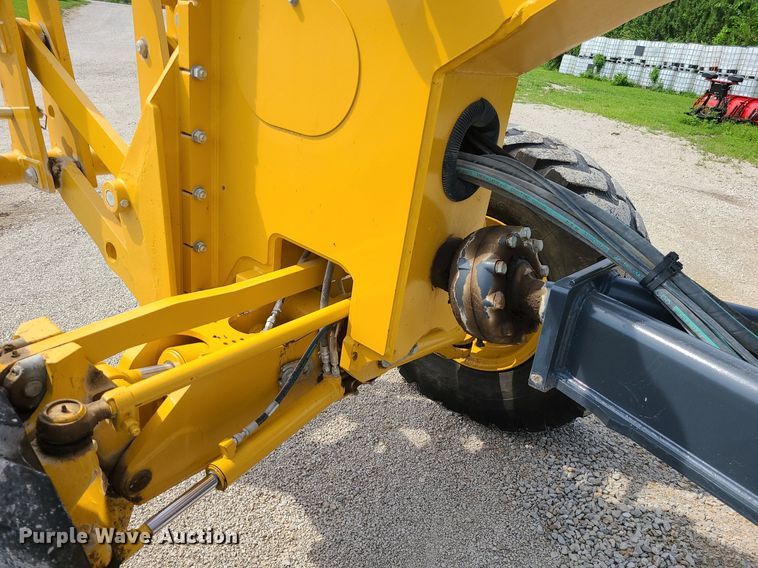 image for item MG9588 2016 John Deere 770G  motor grader