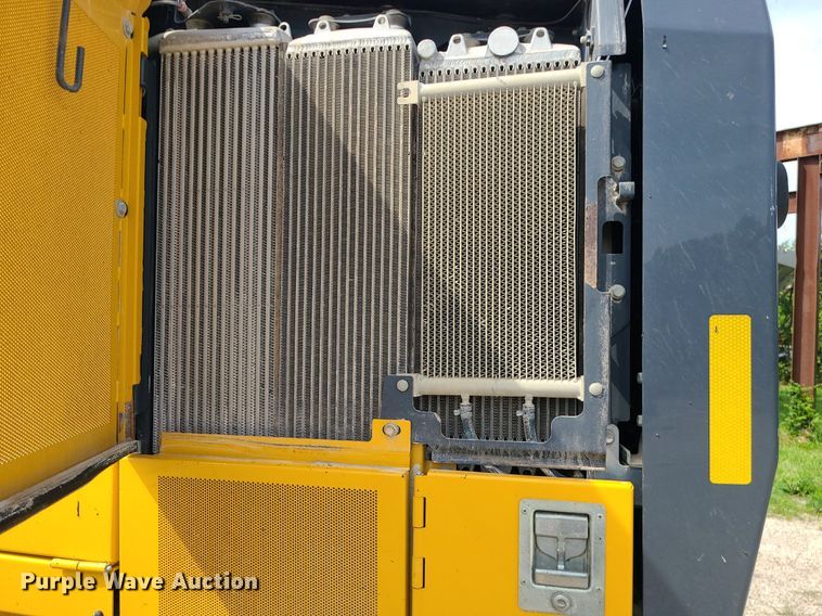 image for item MG9588 2016 John Deere 770G  motor grader