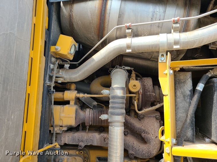 image for item MG9588 2016 John Deere 770G  motor grader