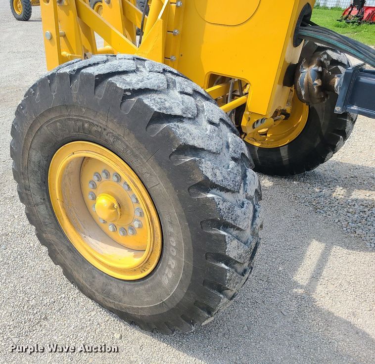 image for item MG9588 2016 John Deere 770G  motor grader