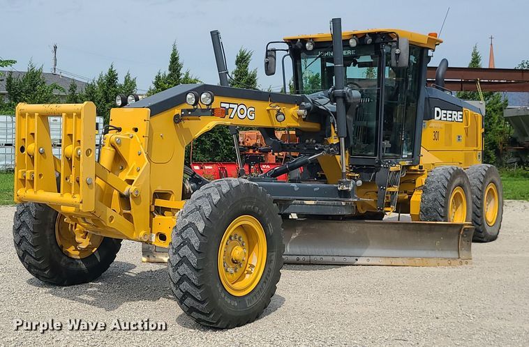 image for item MG9589 2016 John Deere 770G  motor grader