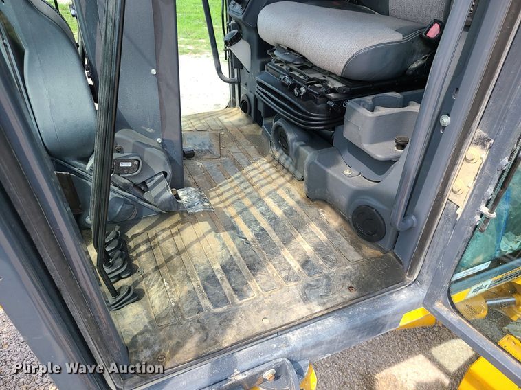 image for item MG9589 2016 John Deere 770G  motor grader