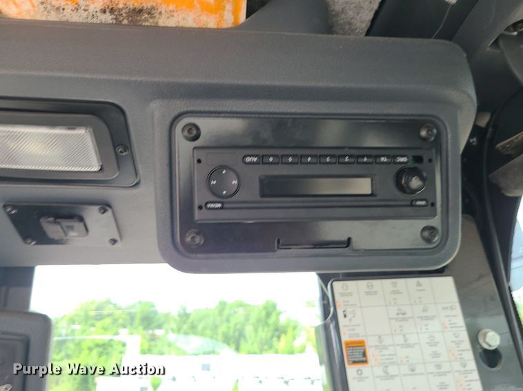 image for item MG9589 2016 John Deere 770G  motor grader