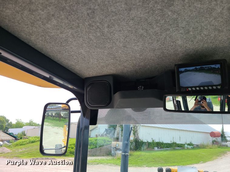 image for item MG9589 2016 John Deere 770G  motor grader