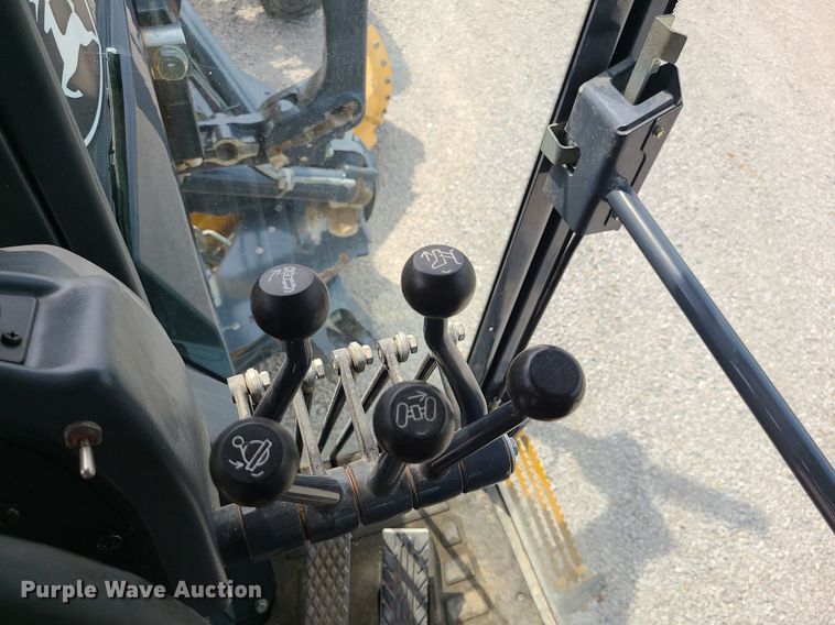 image for item MG9589 2016 John Deere 770G  motor grader