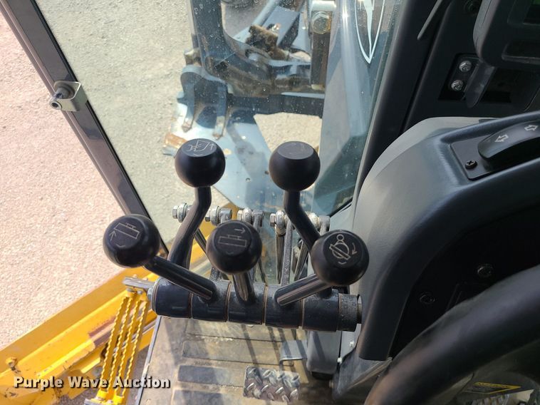 image for item MG9589 2016 John Deere 770G  motor grader