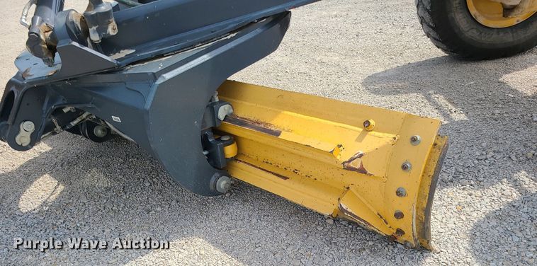 image for item MG9589 2016 John Deere 770G  motor grader