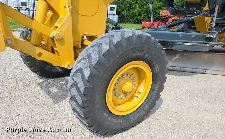 image for item MG9589 2016 John Deere 770G  motor grader