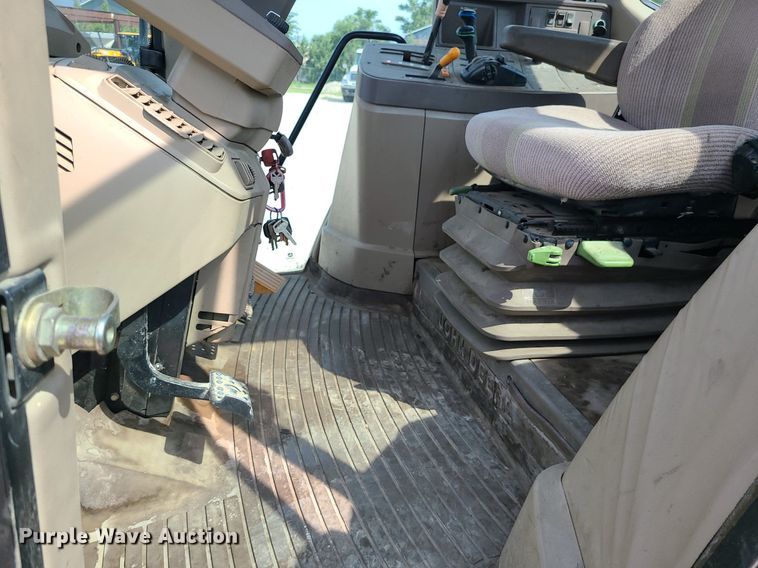 image for item MG9590 2008 John Deere 6330  MFWD tractor