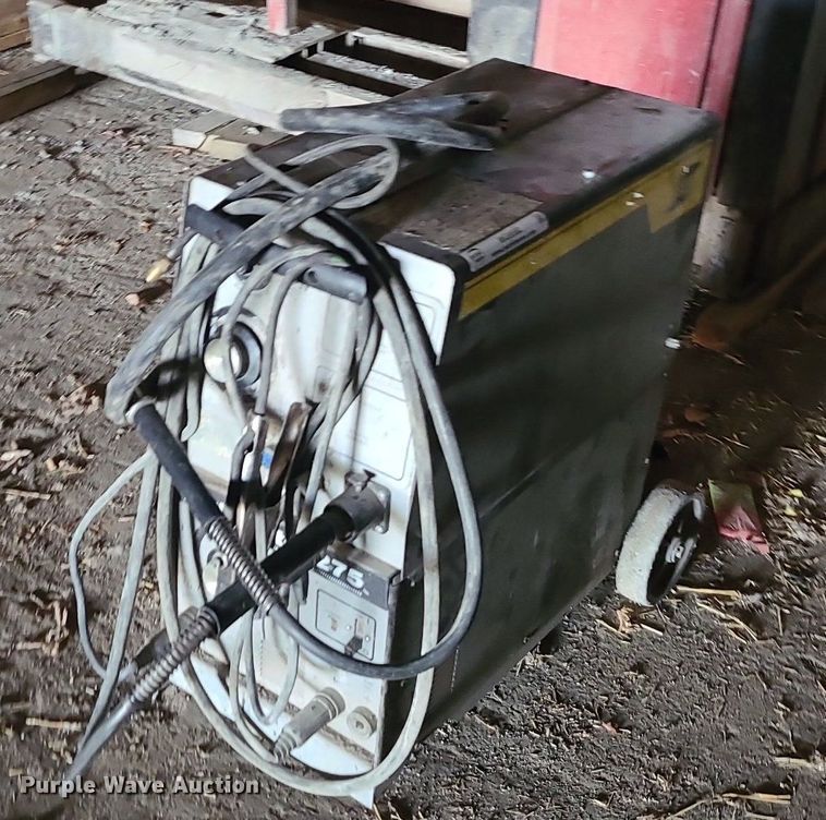 image for item MG9592 Esab Migmaster 275  welder