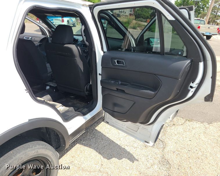 image for item MG9594 2017 Ford Explorer Police Interceptor  SUV