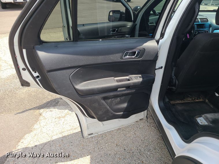 image for item MG9594 2017 Ford Explorer Police Interceptor  SUV