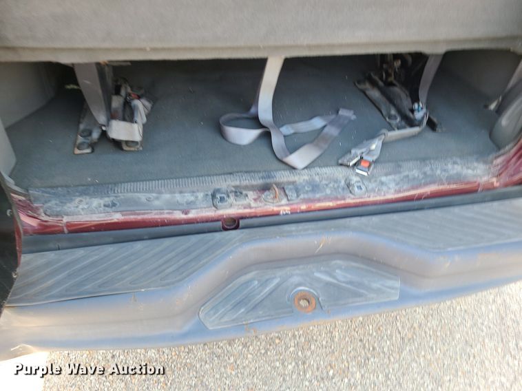 image for item MG9595 2007 Ford E350 Super Duty  van