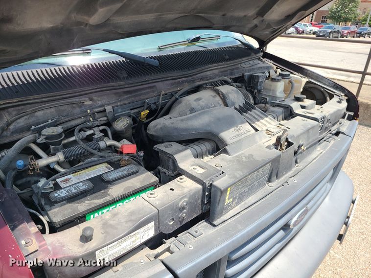 image for item MG9595 2007 Ford E350 Super Duty  van