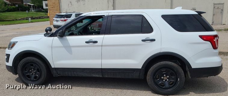 image for item MG9599 2017 Ford Explorer Police Interceptor  SUV
