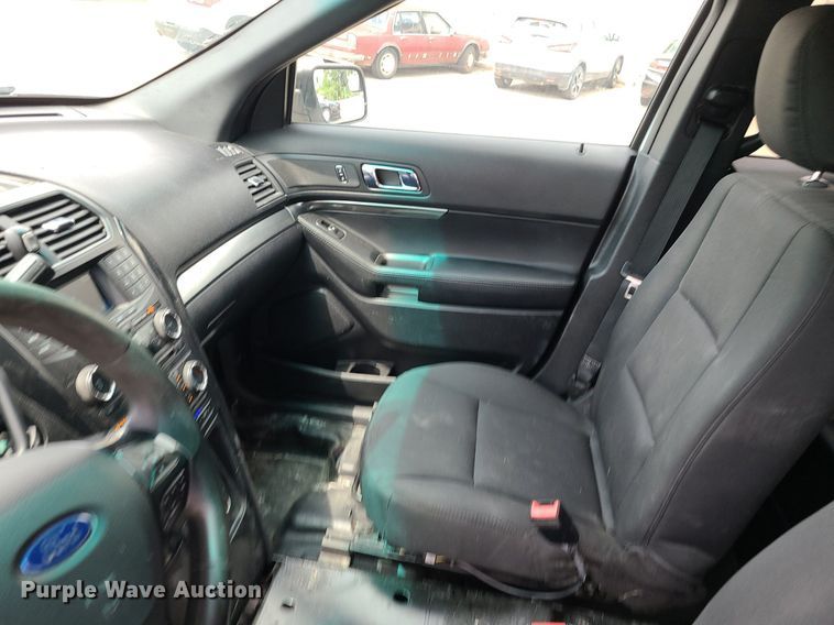 image for item MG9599 2017 Ford Explorer Police Interceptor  SUV