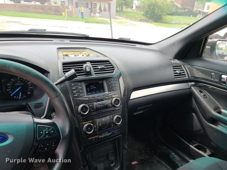 image for item MG9599 2017 Ford Explorer Police Interceptor  SUV