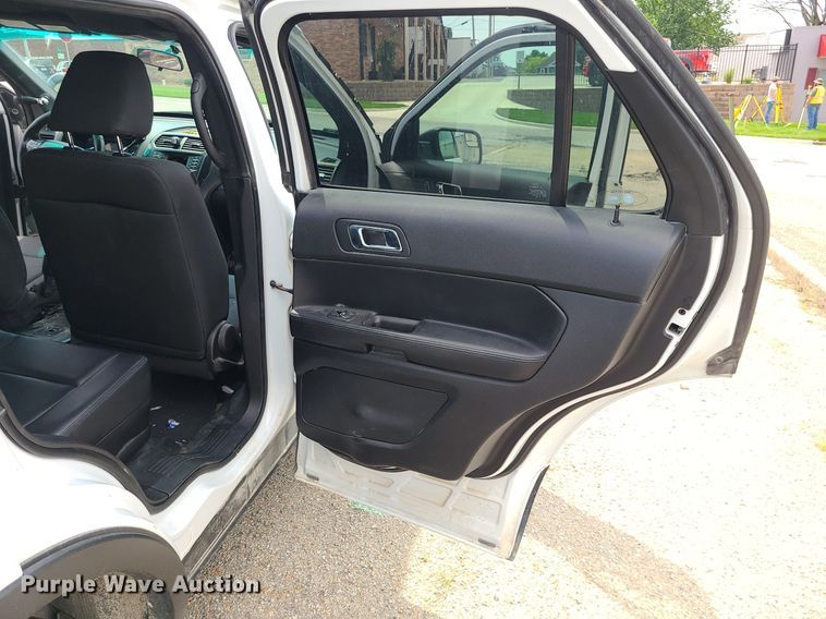 image for item MG9599 2017 Ford Explorer Police Interceptor  SUV