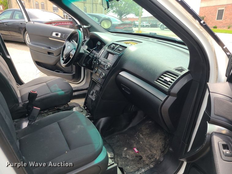 image for item MG9599 2017 Ford Explorer Police Interceptor  SUV