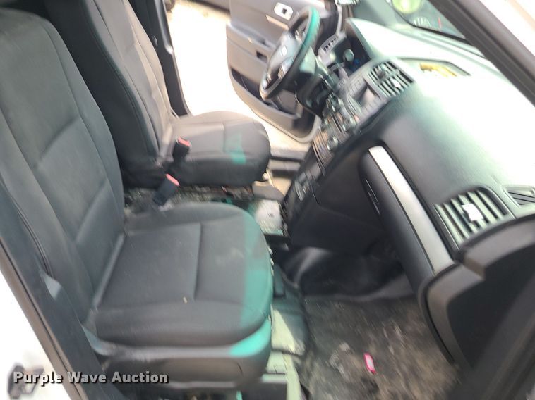 image for item MG9599 2017 Ford Explorer Police Interceptor  SUV