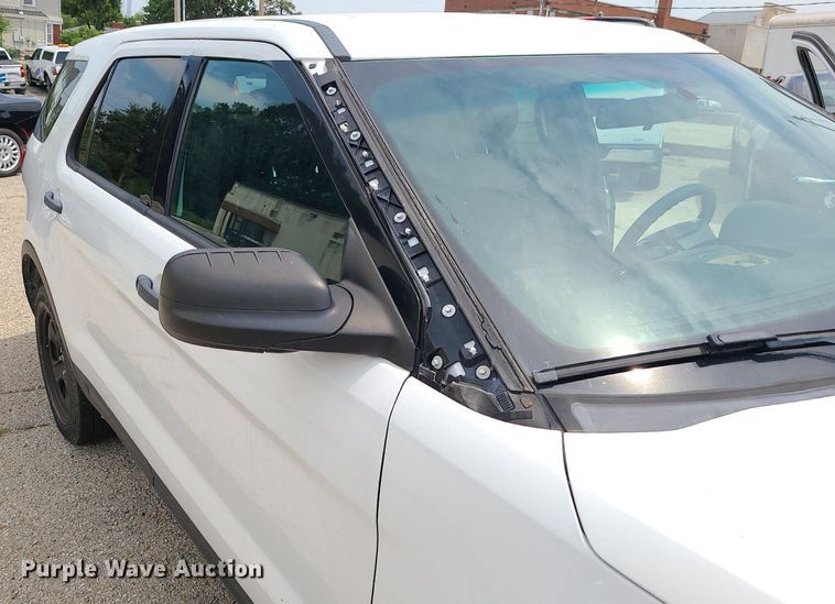 image for item MG9599 2017 Ford Explorer Police Interceptor  SUV