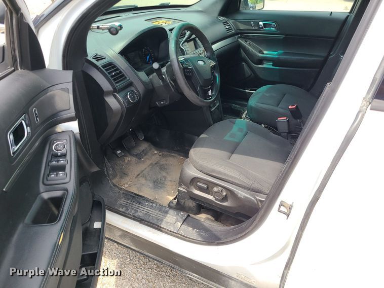 image for item MG9599 2017 Ford Explorer Police Interceptor  SUV