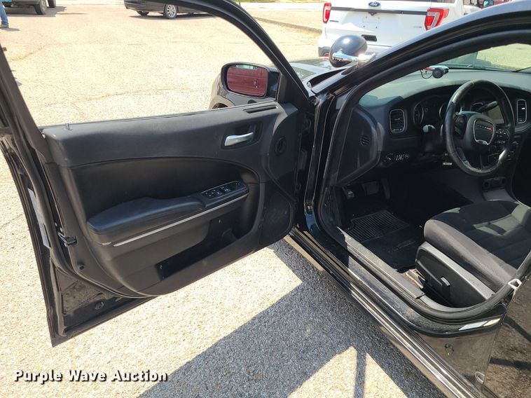 image for item MG9600 2016 Dodge Charger Police