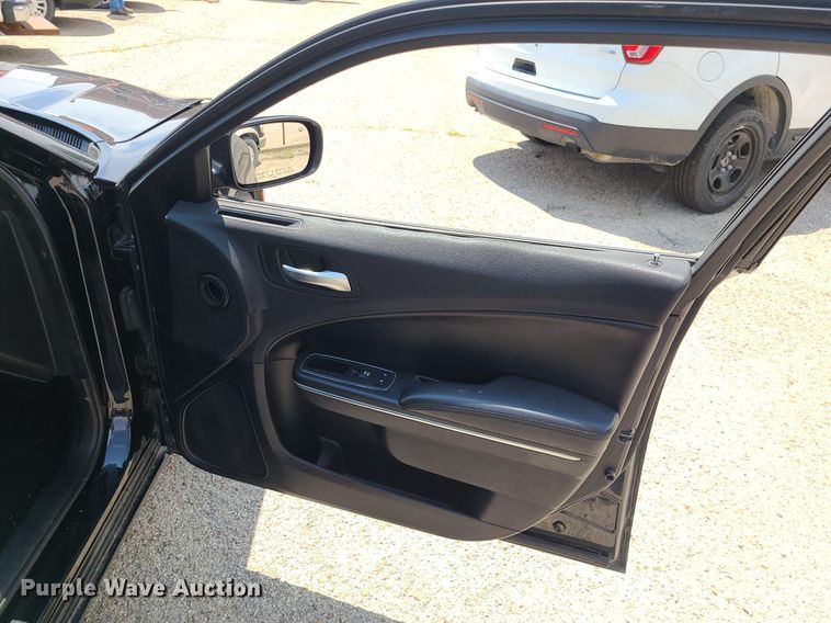 image for item MG9600 2016 Dodge Charger Police