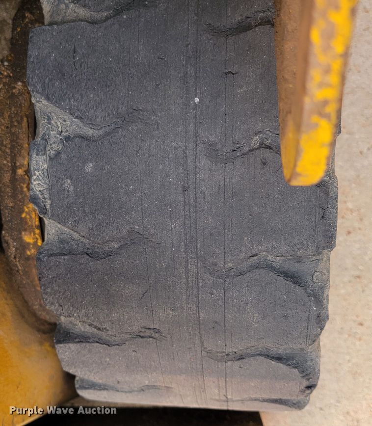 image for item ML9389 Towmotor 502SLP5024  forklift