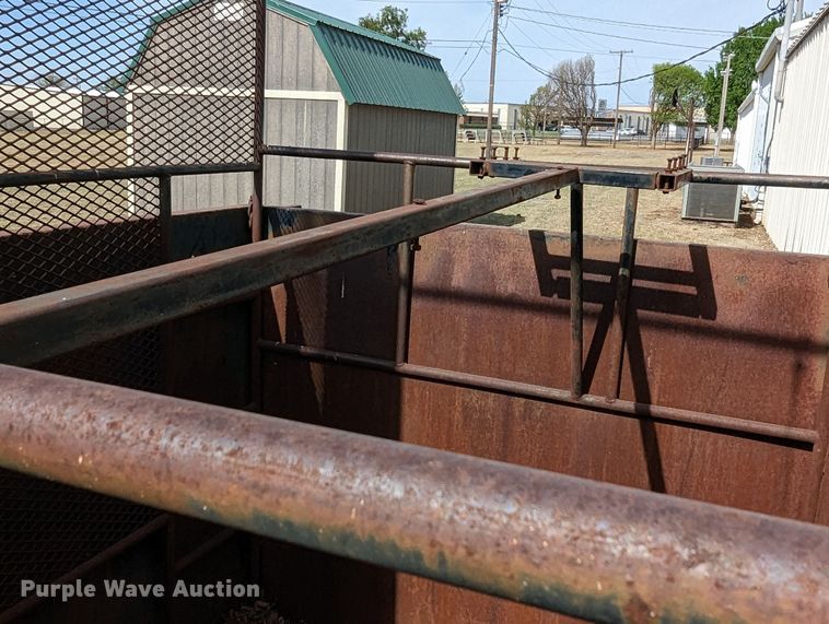 image for item MN9918 Shop built  dunk tank