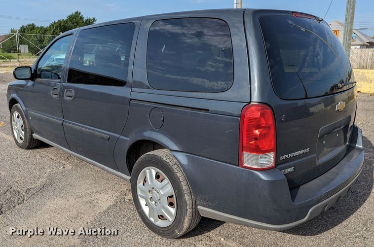 image for item MY9834 2008 Chevrolet Uplander  van