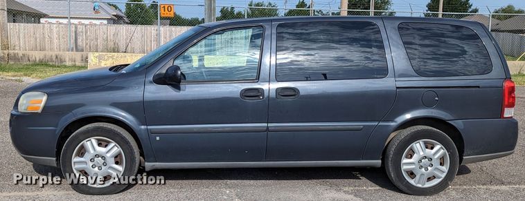 image for item MY9834 2008 Chevrolet Uplander  van